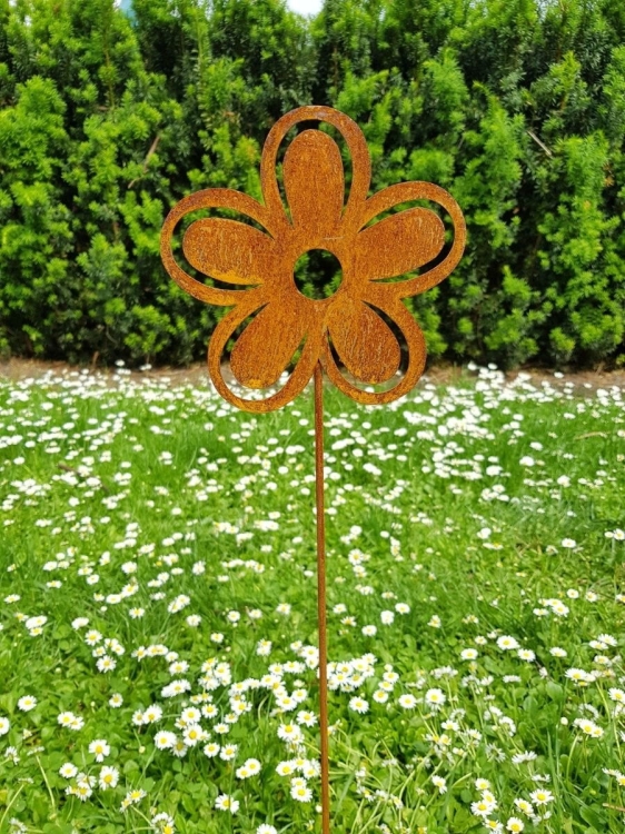 Kwiat ozdoba z metalu do ogrodu