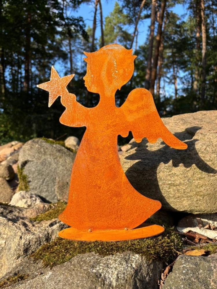 Aniołek figurka do ogrodu z metalu