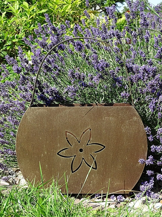 Metalowa doniczka Torebka w kolorze złotej rdzy - wyjątkowa dekoracja do obsadzenia