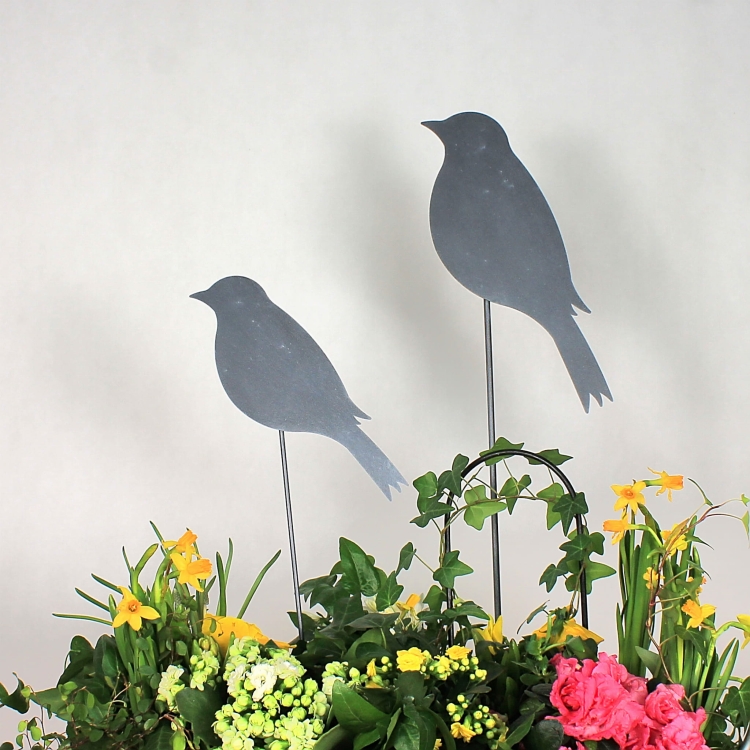 ptak gil biżuteria ogrodowa antracyt.jpg