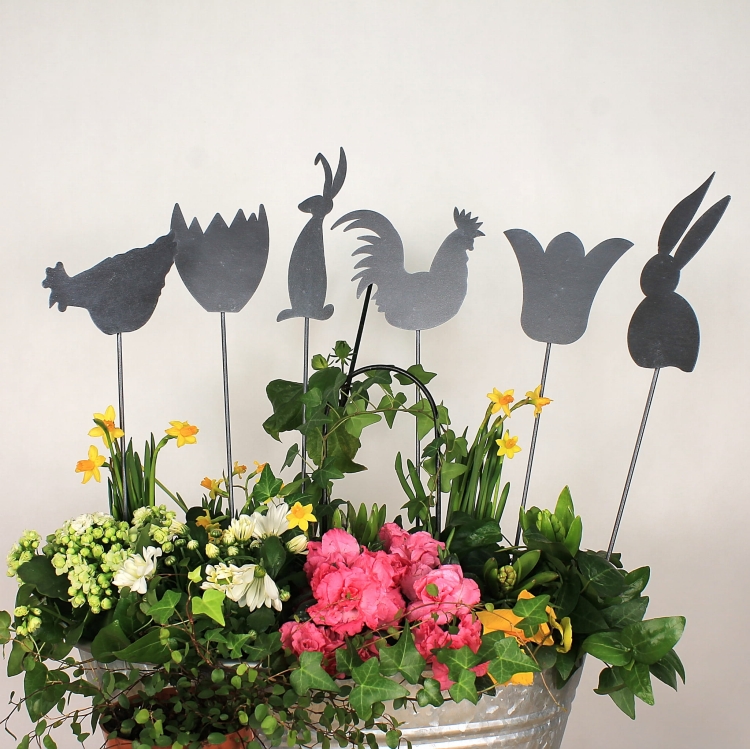 kura mała biżuteria ogrodowa antracyt.jpg