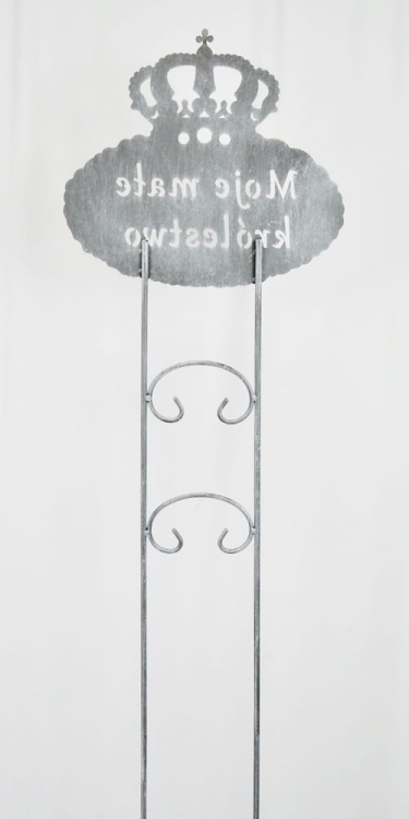 Metalowa podpora do roślin Moje małe królestwo w kolorze antracytowym - niesamowita biżuteria ogrodowa