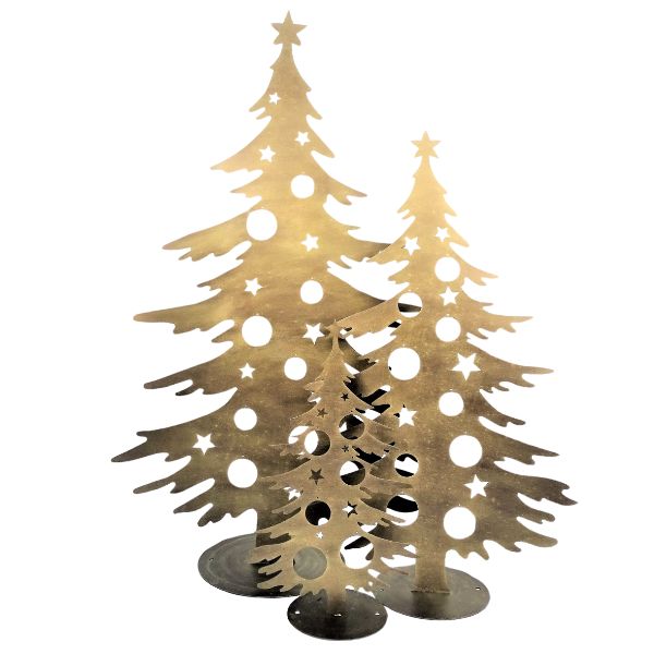 Choinki z metalu - Nowoczesna rzeźba ogrodowa