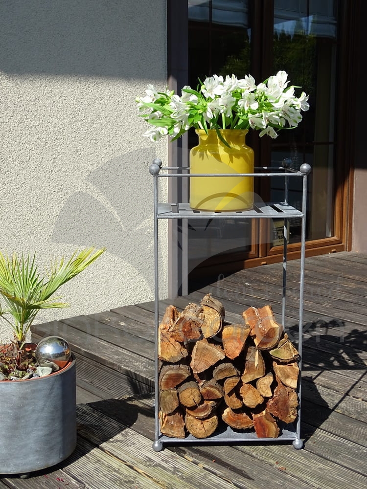 Stojak na drewno - regał z metalu